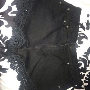 Jean shorts😍